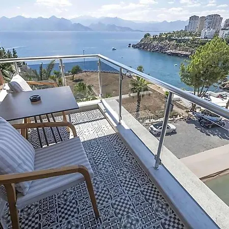 Hotel Qinn 4*
